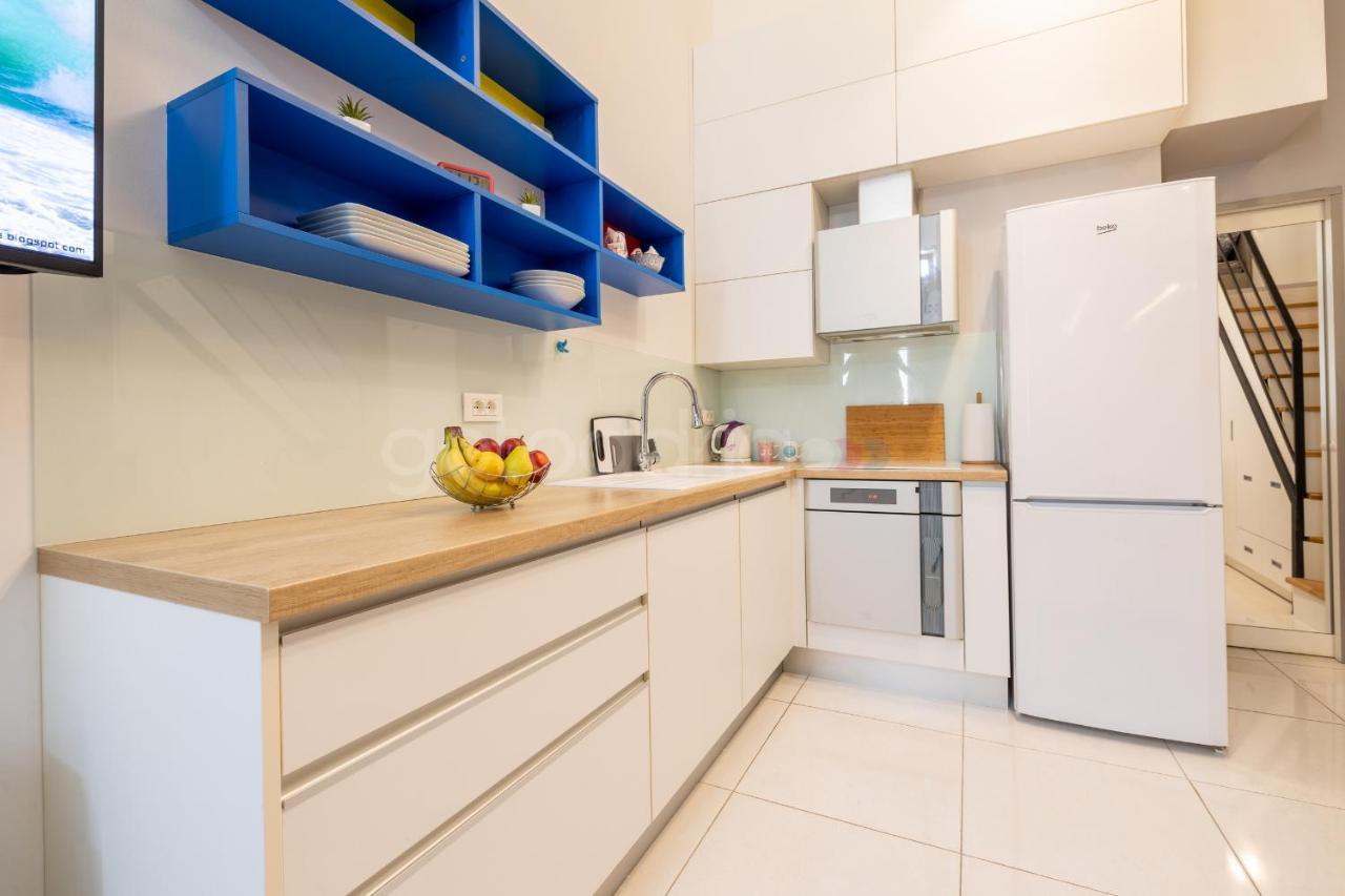 Modern Duplex Studio Tommy Макарська Екстер'єр фото