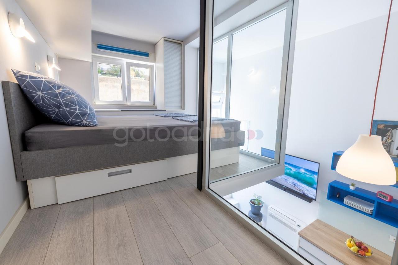 Modern Duplex Studio Tommy Макарська Екстер'єр фото