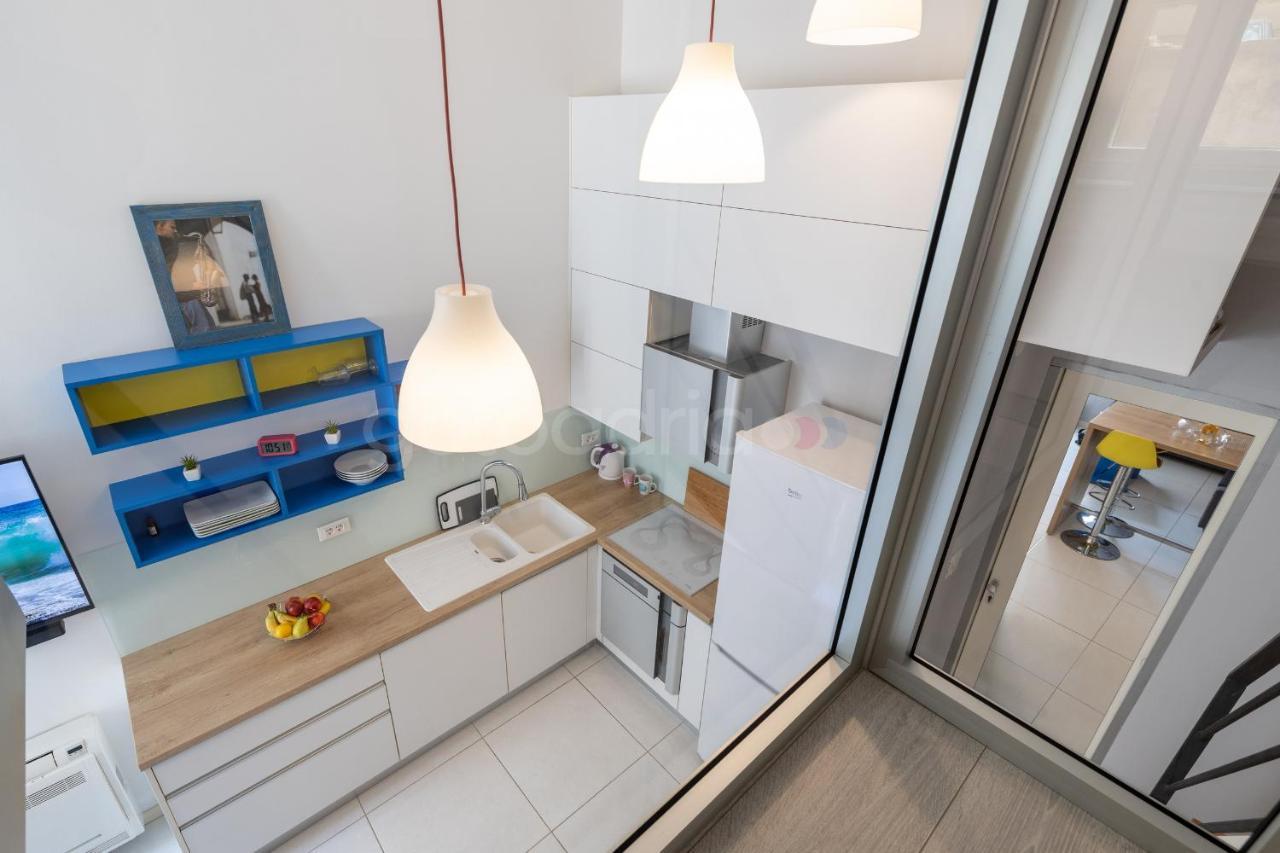 Modern Duplex Studio Tommy Макарська Екстер'єр фото