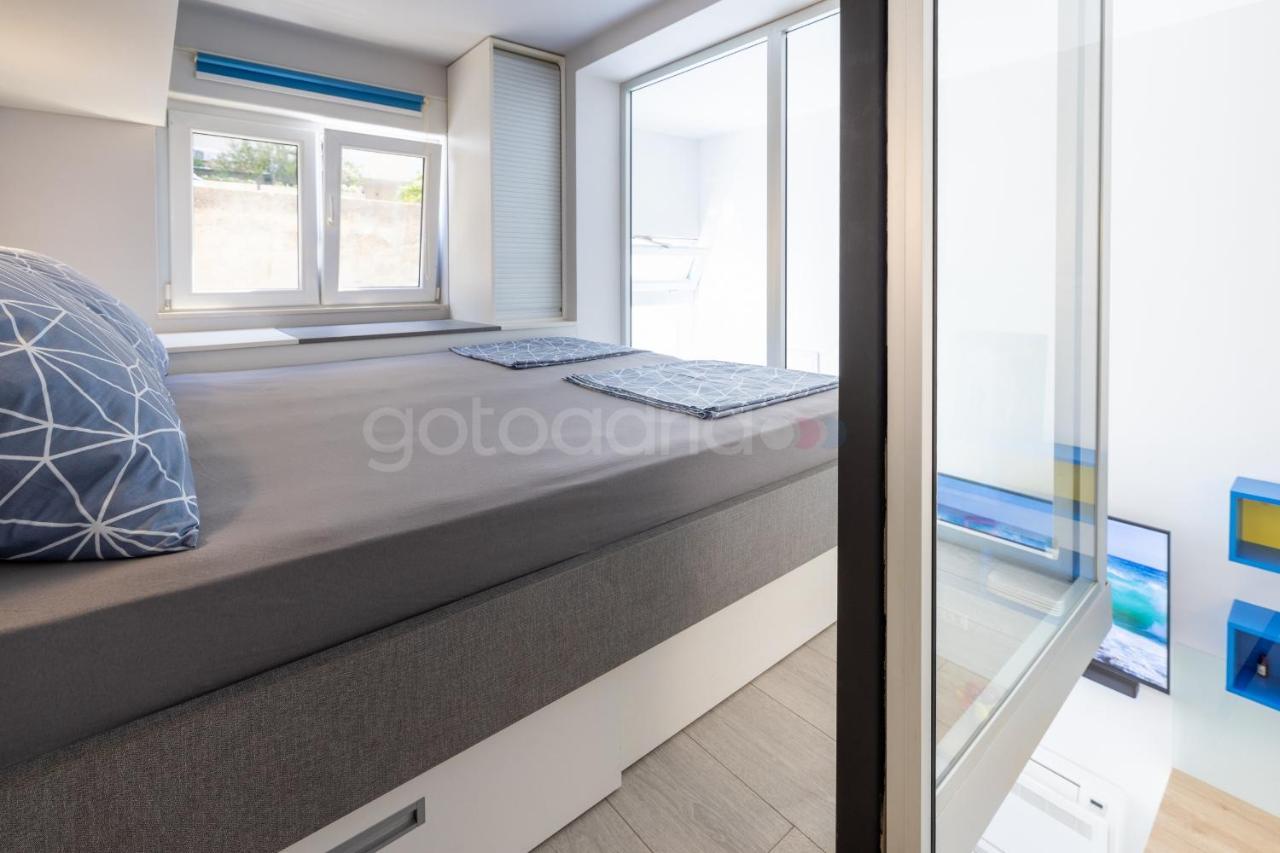 Modern Duplex Studio Tommy Макарська Екстер'єр фото