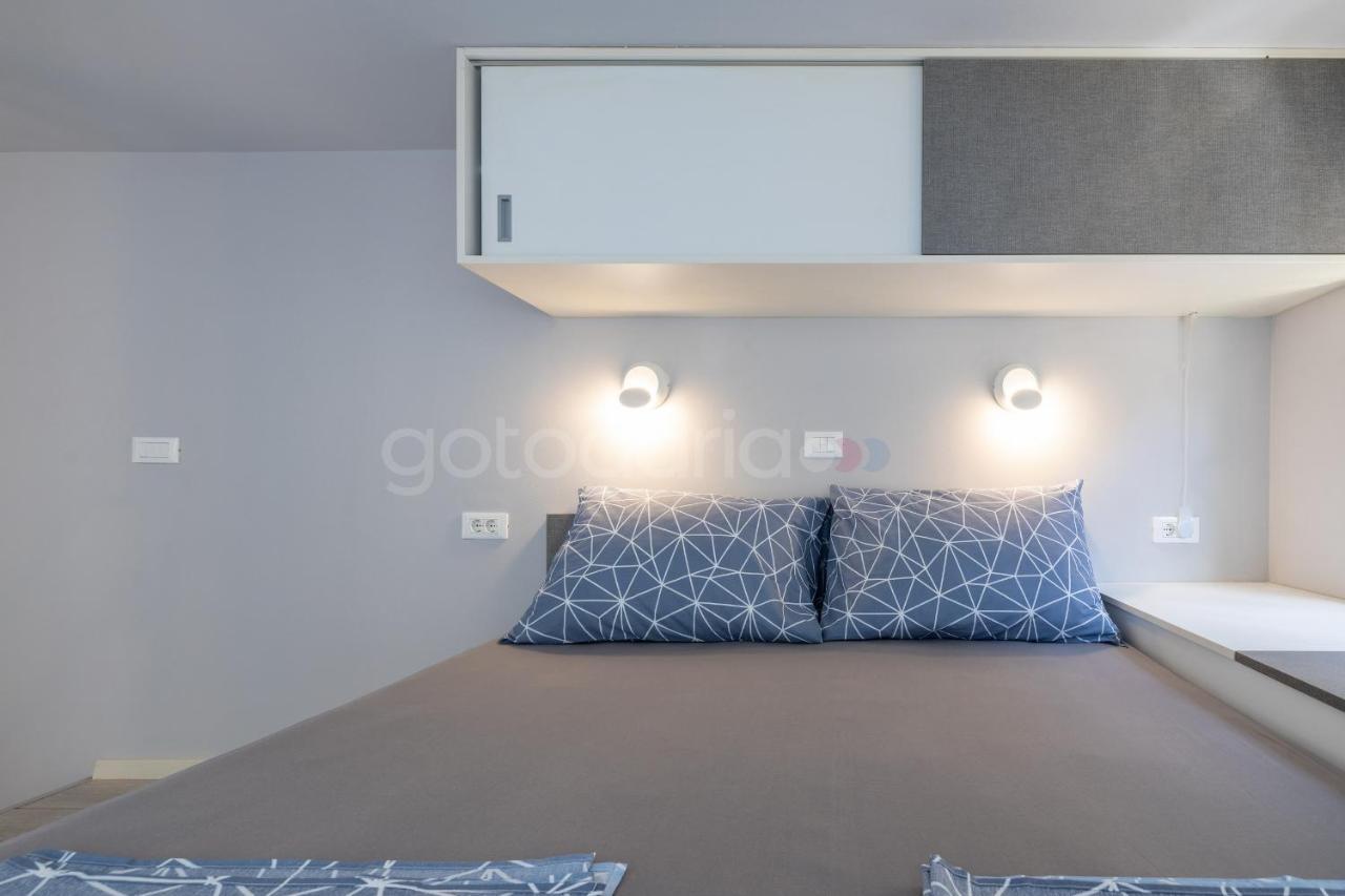 Modern Duplex Studio Tommy Макарська Екстер'єр фото